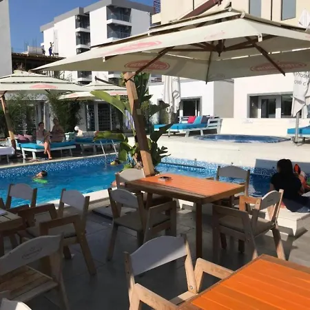 Aras Apartament * Navodari